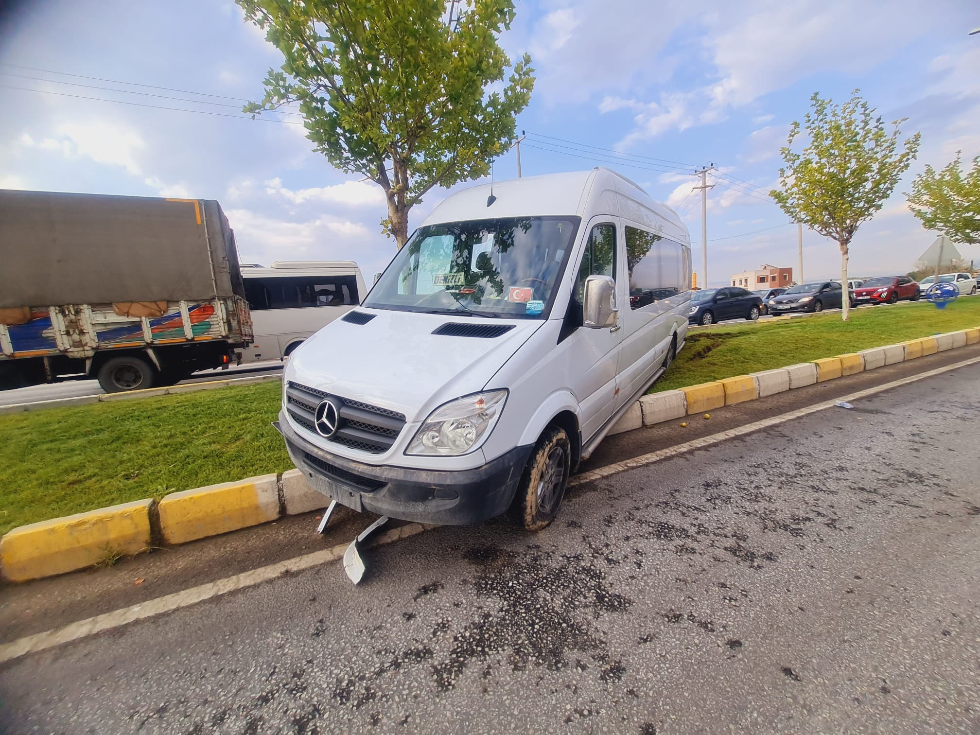 merkez-efendi-oto-kurtarma-fotograflar (8) merkez-efendi-oto-kurtarma-fotograflar (8)