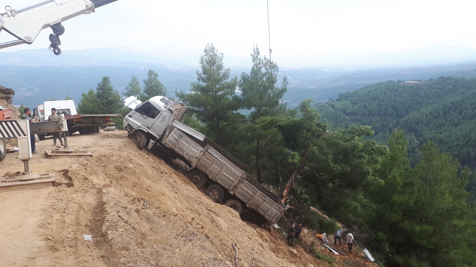 merkezefendi-oto-kurtarma-fotograflar (12) merkezefendi-oto-kurtarma-fotograflar (12)